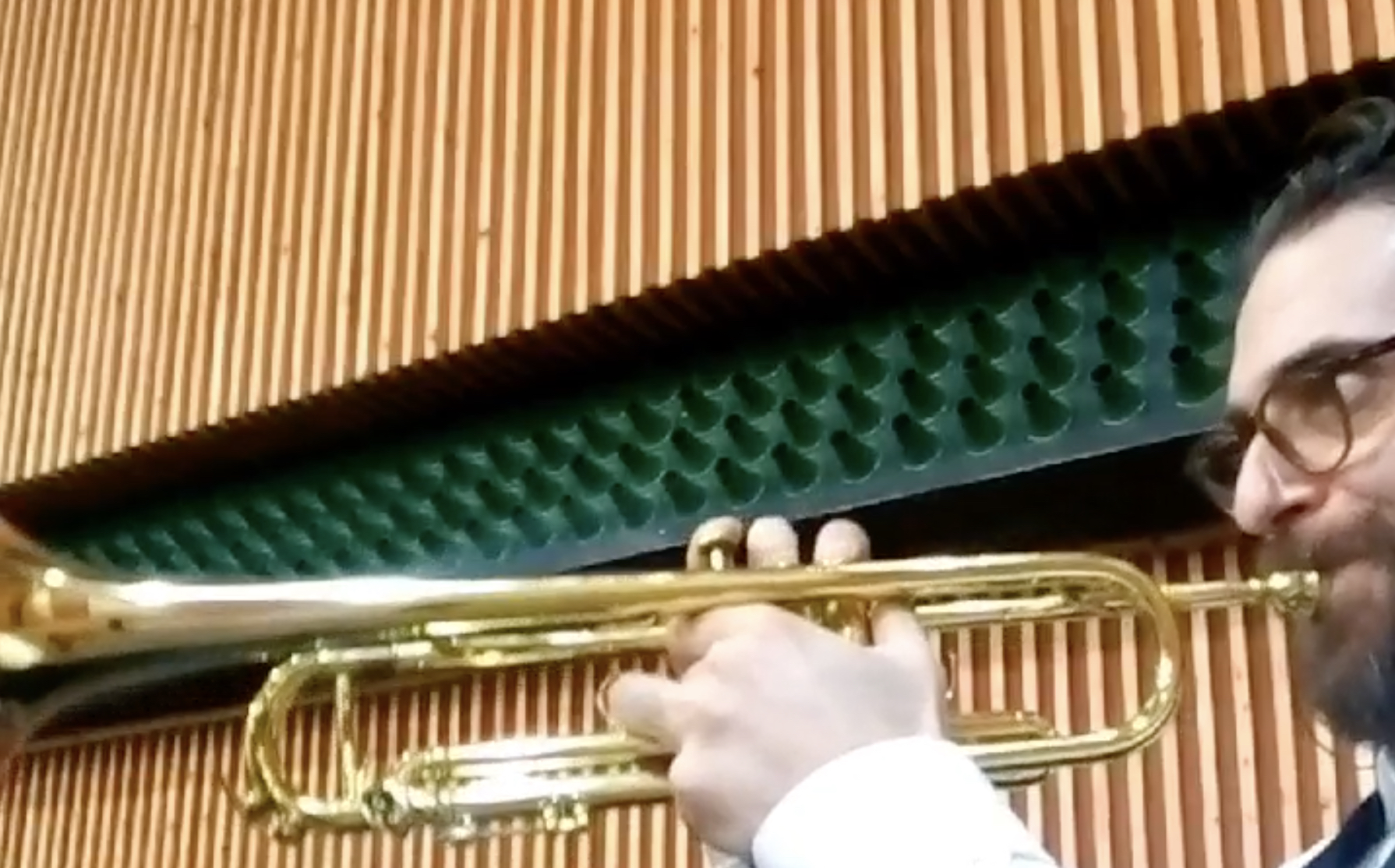 Trumpet Lesson Breath Control Demonstration - Ali Daneshkhah